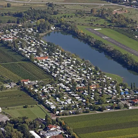 Knaus Campingpark Tatil parkı 3*