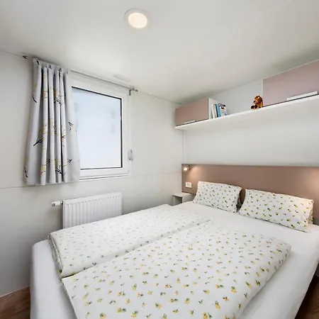 Knaus Campingpark Tatil parkı Bad Dürkheim